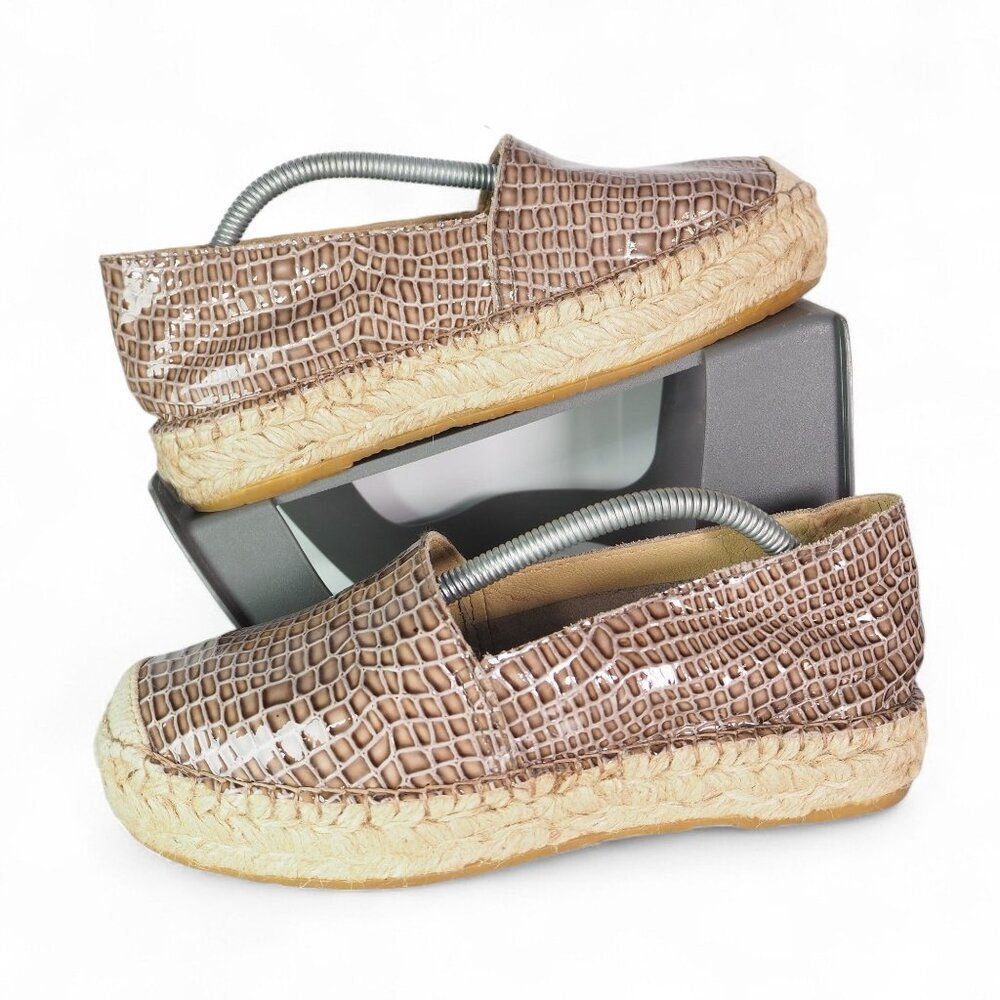 Gitana Embossed Leather Animal Print Espadrille Flats Made in Spain Women's 7/37